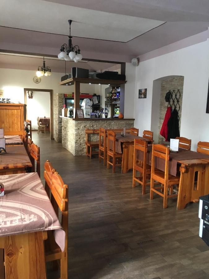 מלון Marianske Radcice Restaurace U Kostela מראה חיצוני תמונה